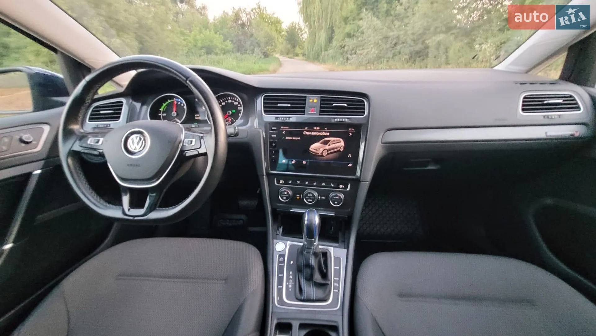 2017 Volkswagen Golf - мініатюра 12
