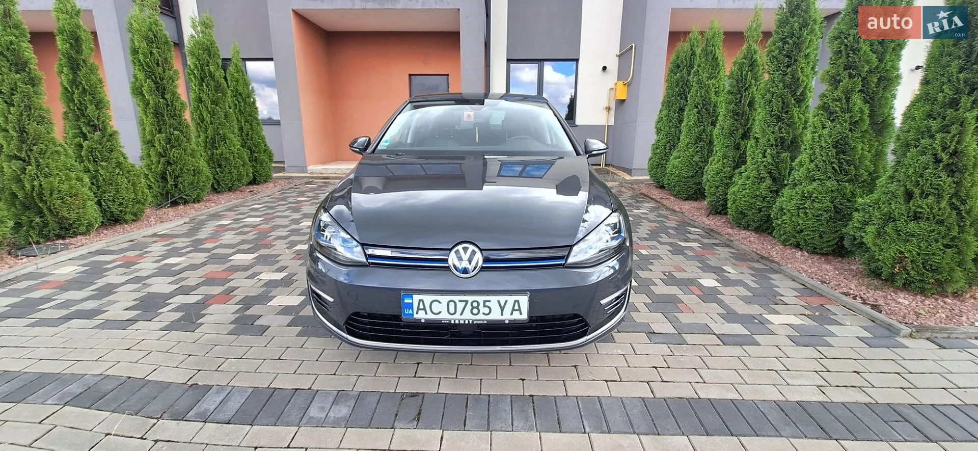 2020 Volkswagen Golf - мініатюра 2