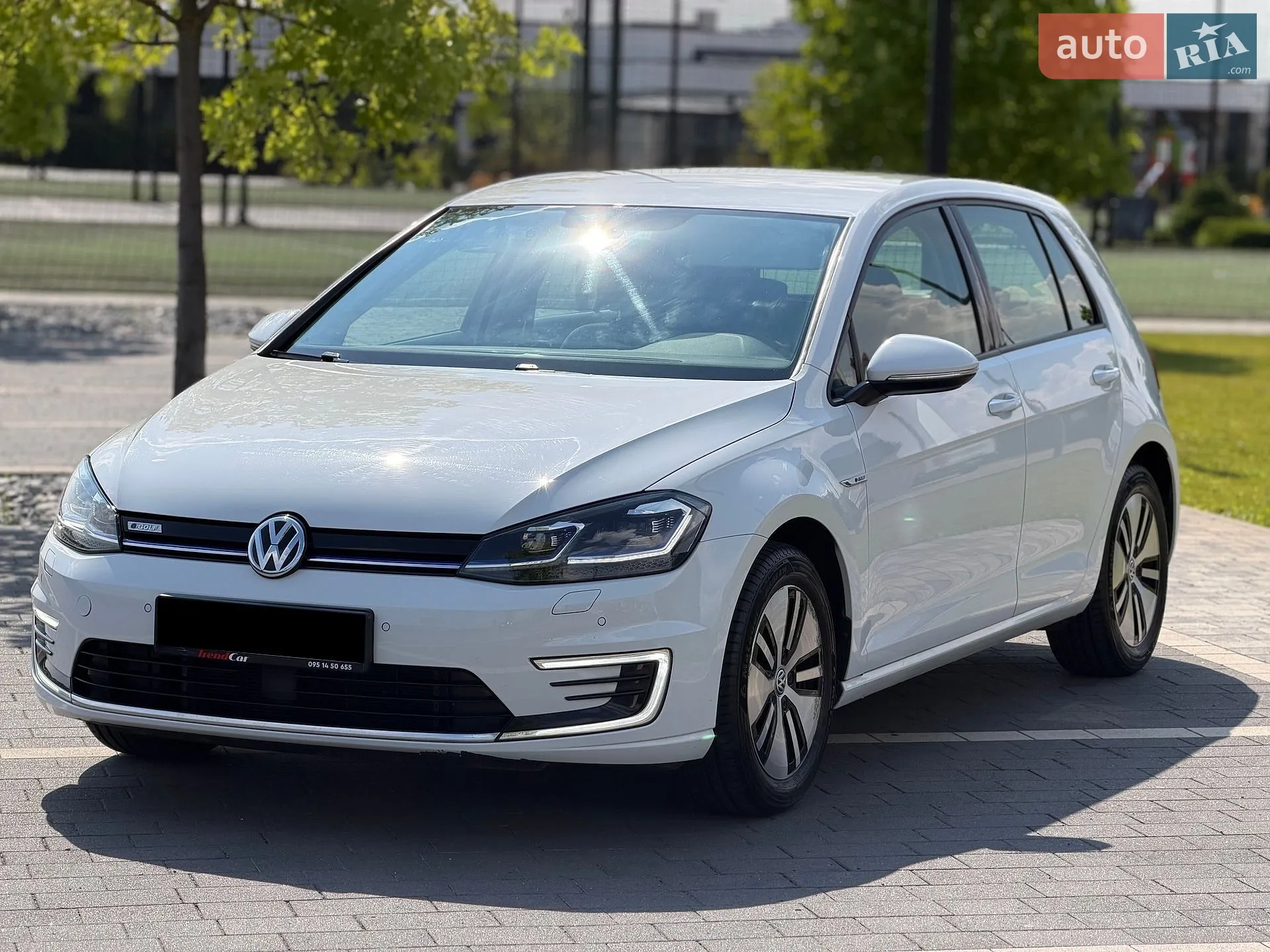 2019 Volkswagen Golf - фото 1