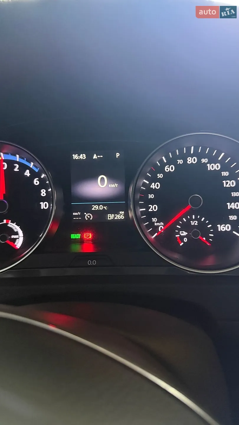 2017 Volkswagen Golf - мініатюра 2