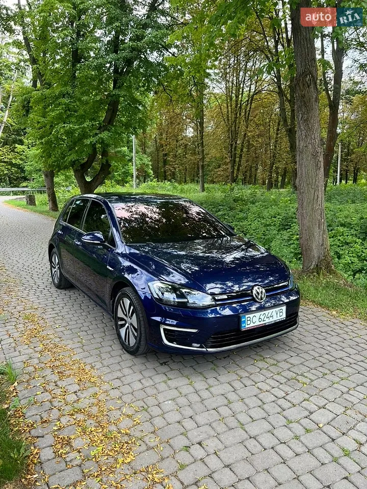 2020 Volkswagen Golf - мініатюра 3