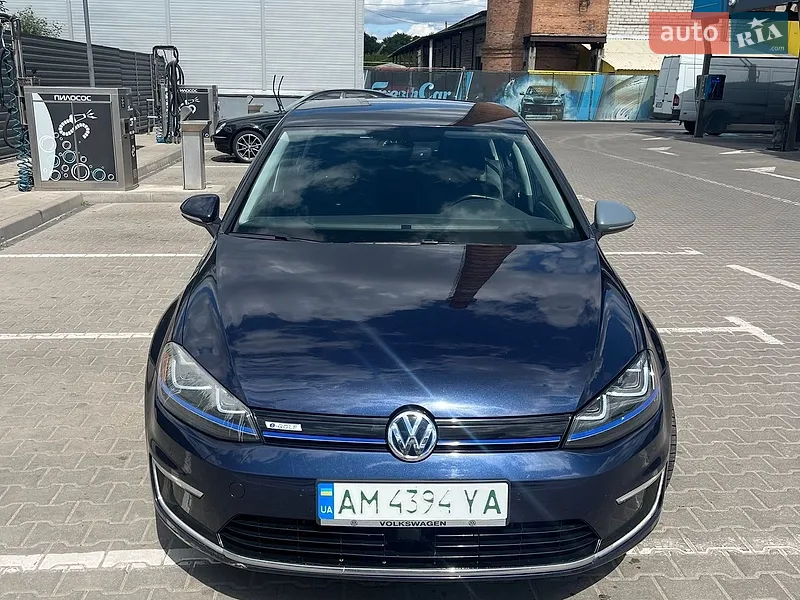 Volkswagen e-Golf 2016
