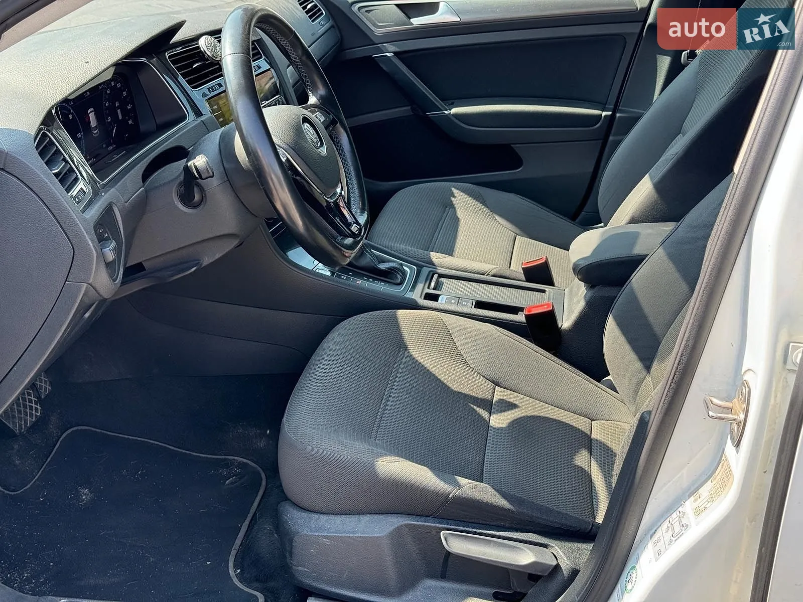 2019 Volkswagen Golf - мініатюра 14