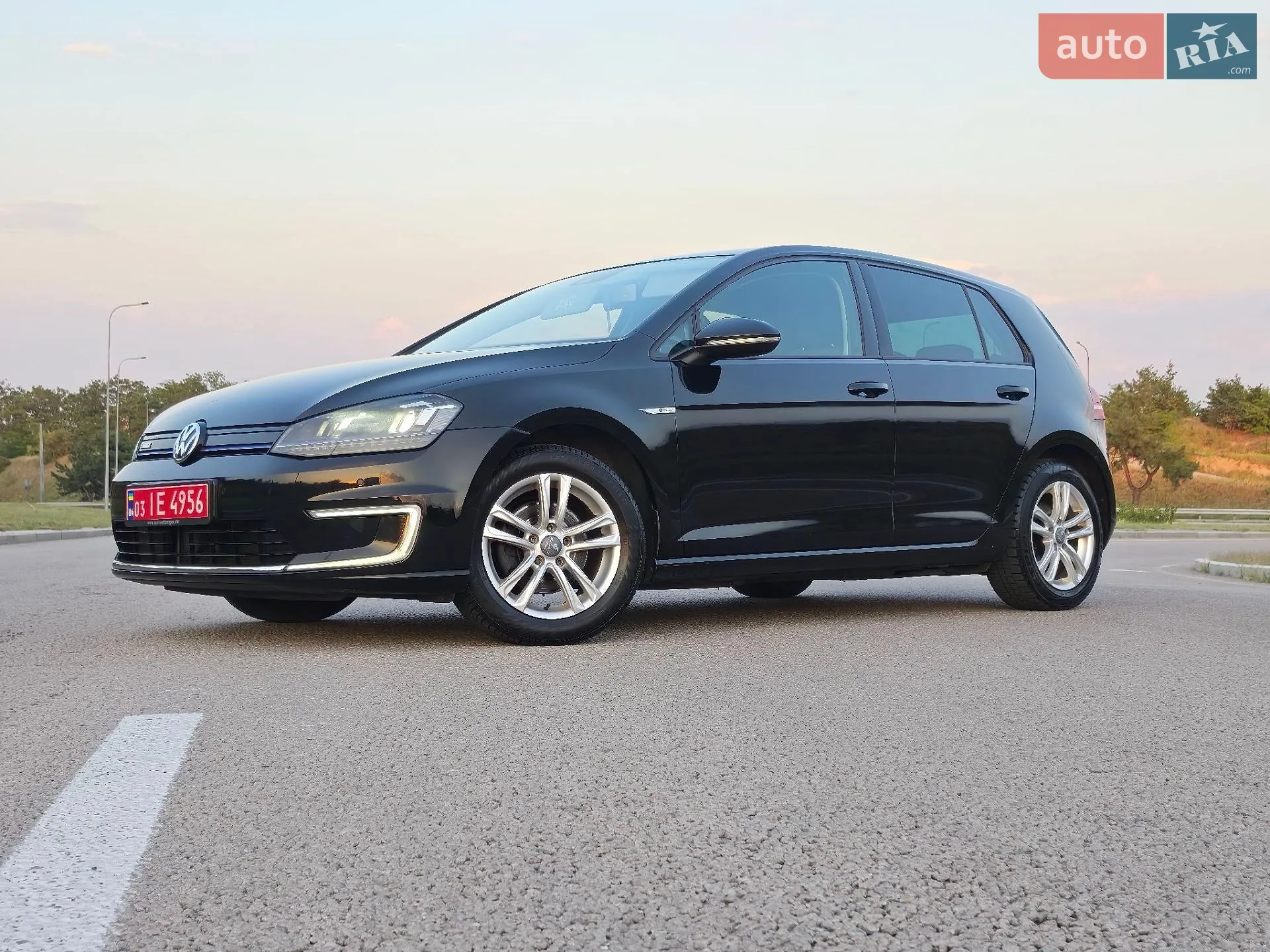 2016 Volkswagen Golf - фото 1