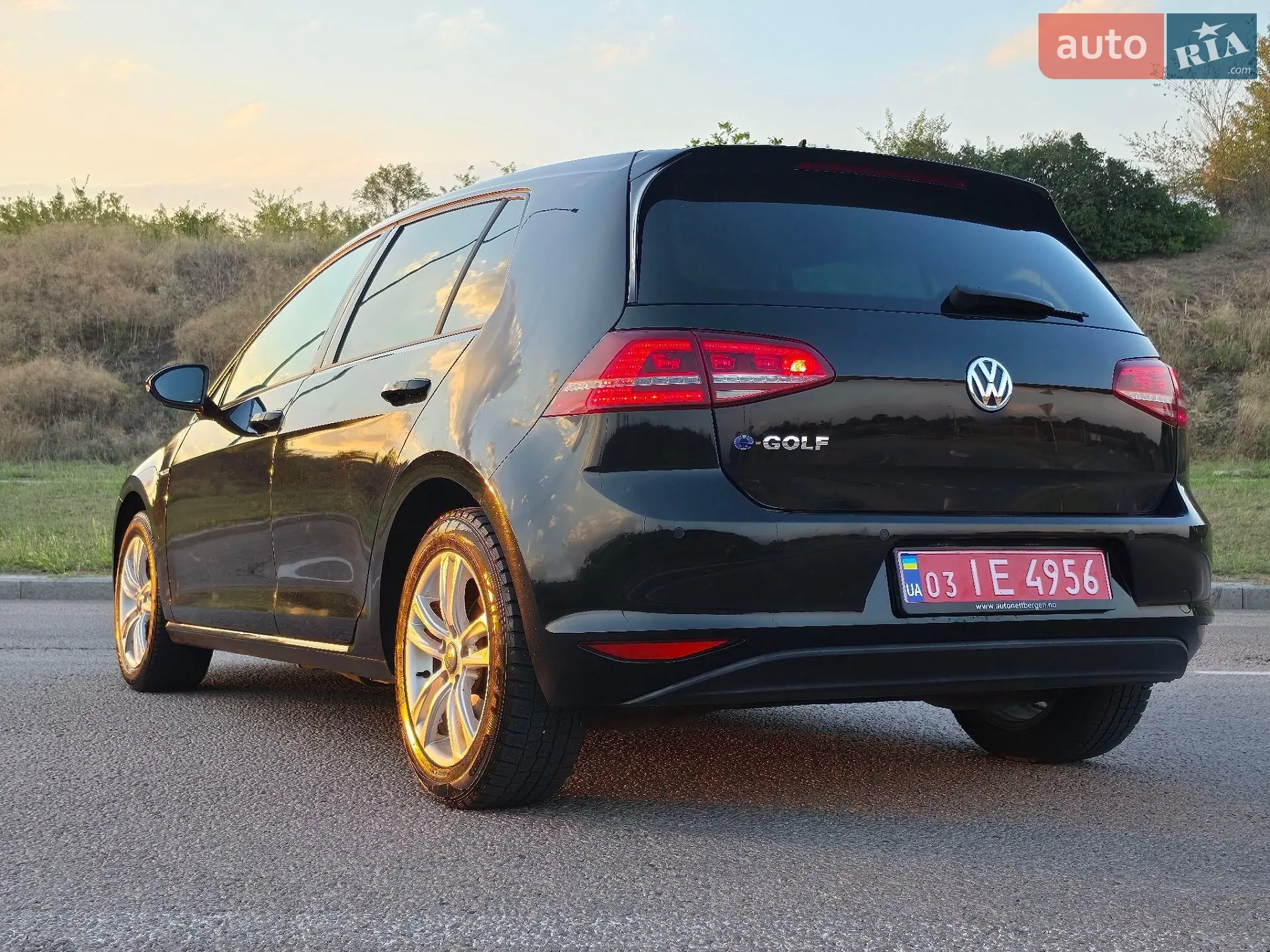 2016 Volkswagen Golf - мініатюра 10