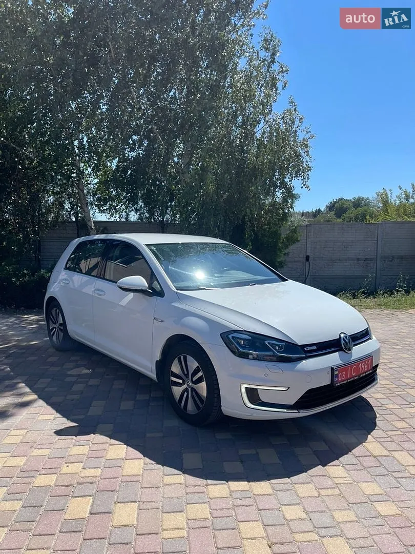 2018 Volkswagen Golf - фото 1