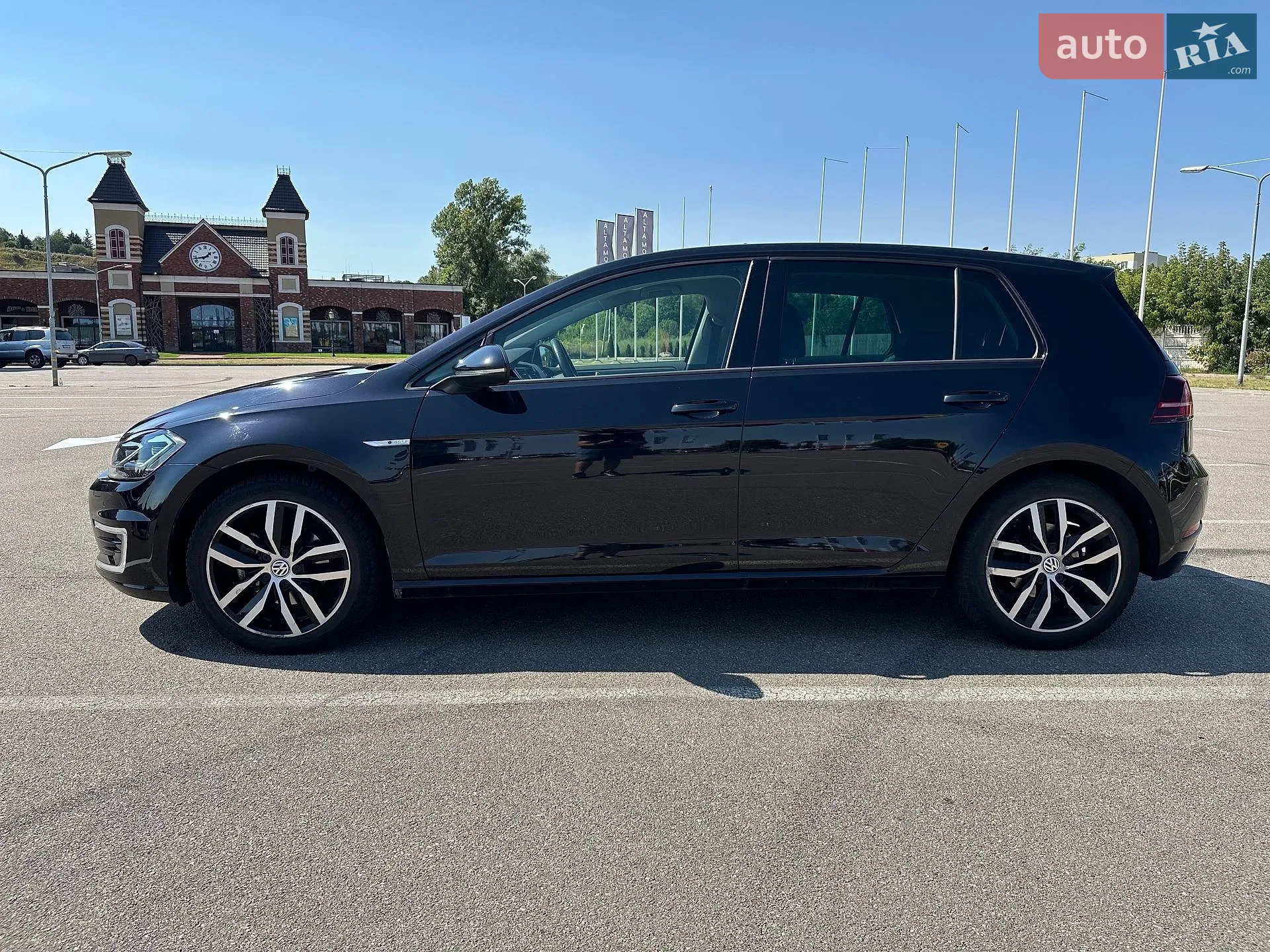 2019 Volkswagen Golf - мініатюра 9
