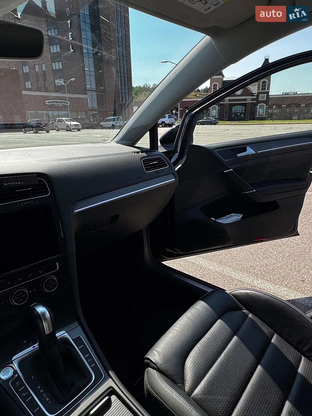 2019 Volkswagen Golf - мініатюра 37