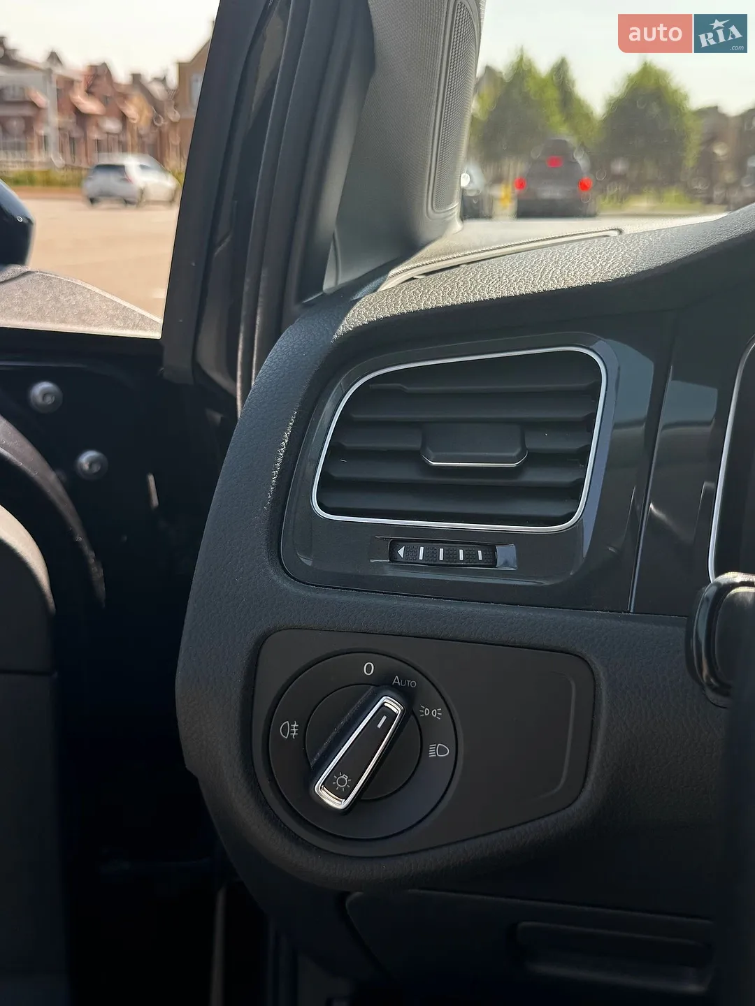 2019 Volkswagen Golf - мініатюра 38