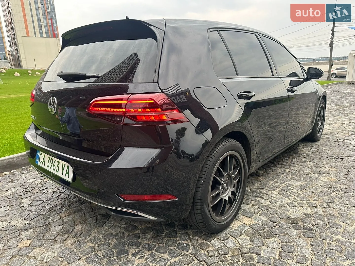 2017 Volkswagen Golf - мініатюра 10