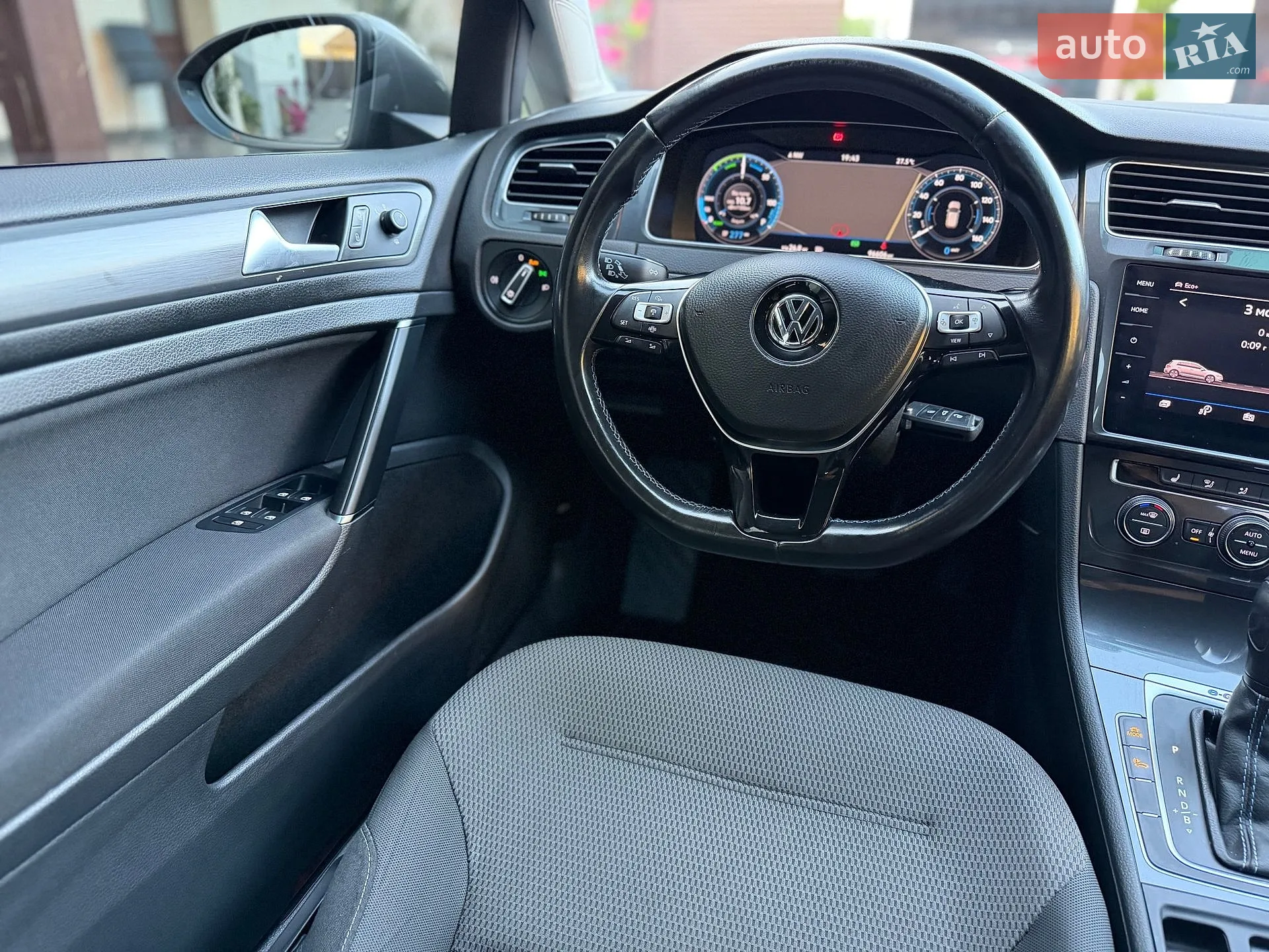 2019 Volkswagen Golf - мініатюра 21