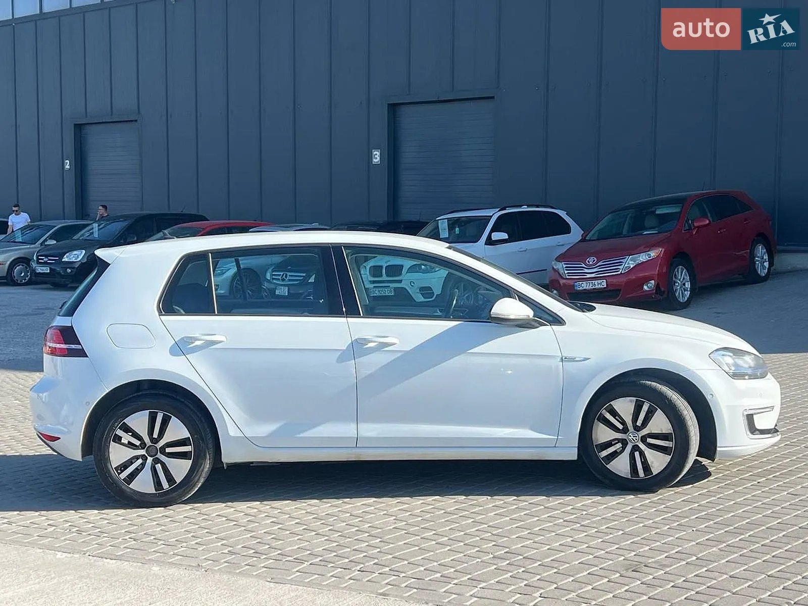 2014 Volkswagen Golf - мініатюра 9