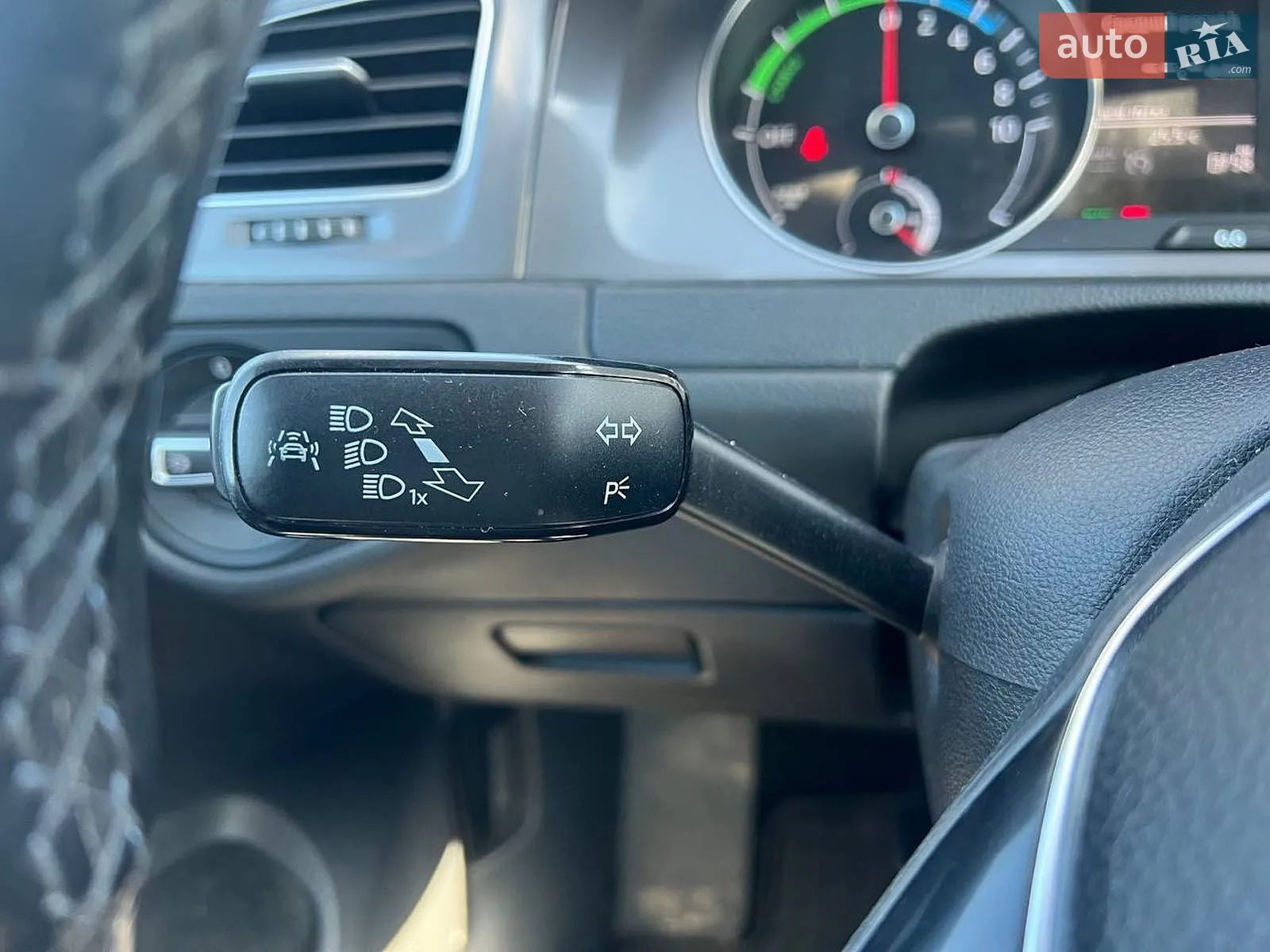 2014 Volkswagen Golf - мініатюра 28