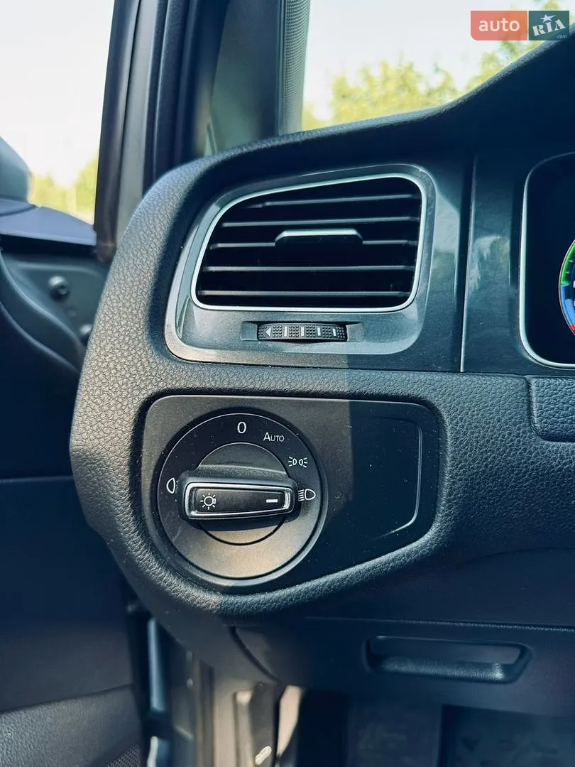 2019 Volkswagen Golf - мініатюра 30