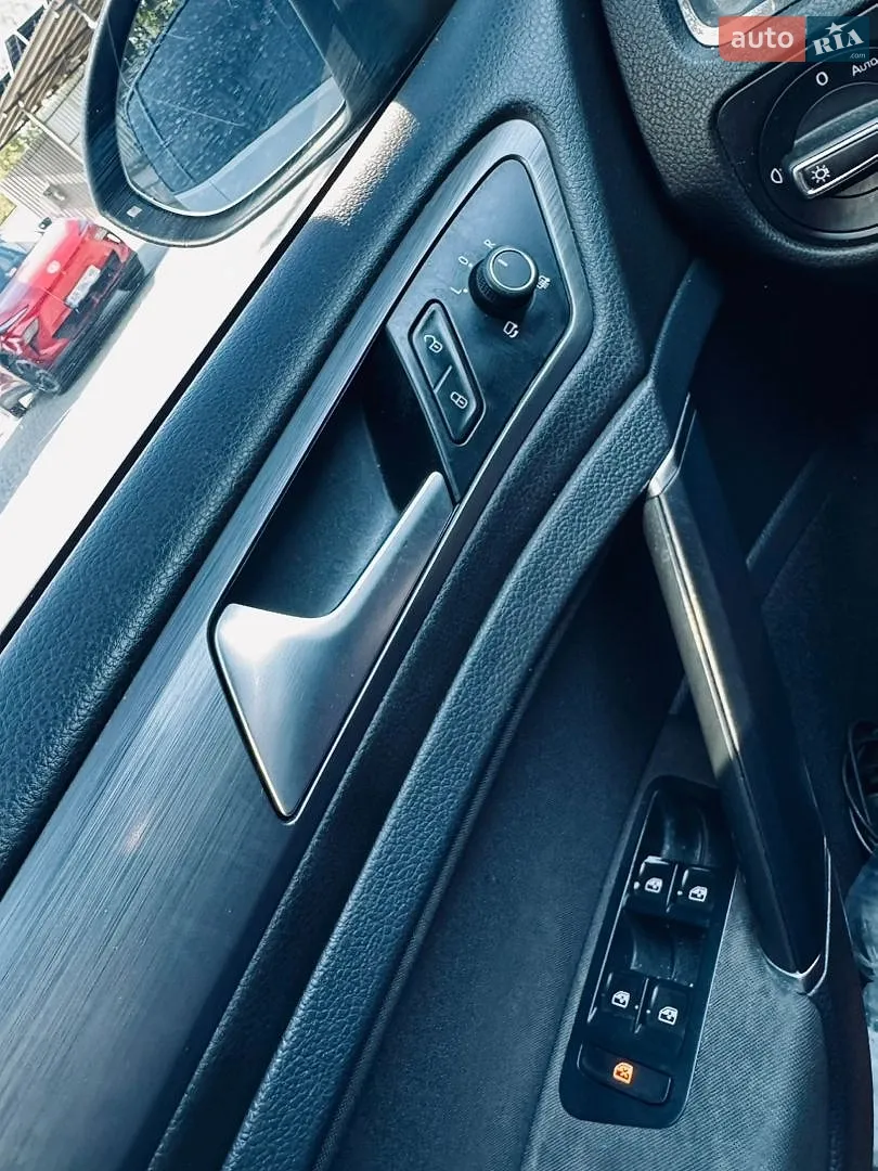 2019 Volkswagen Golf - мініатюра 33