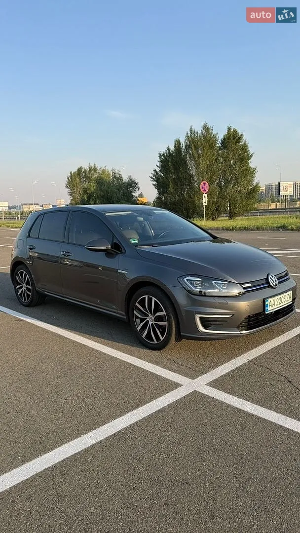 2019 Volkswagen Golf - мініатюра 3