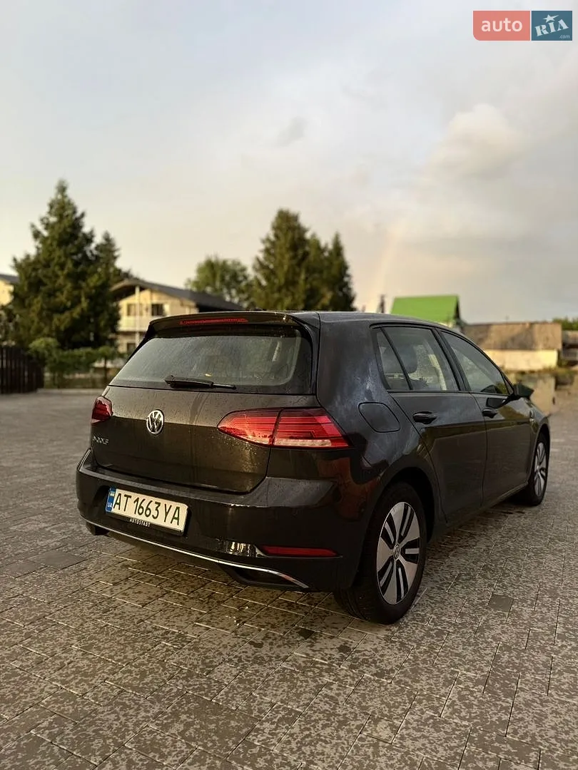 2020 Volkswagen Golf - мініатюра 4