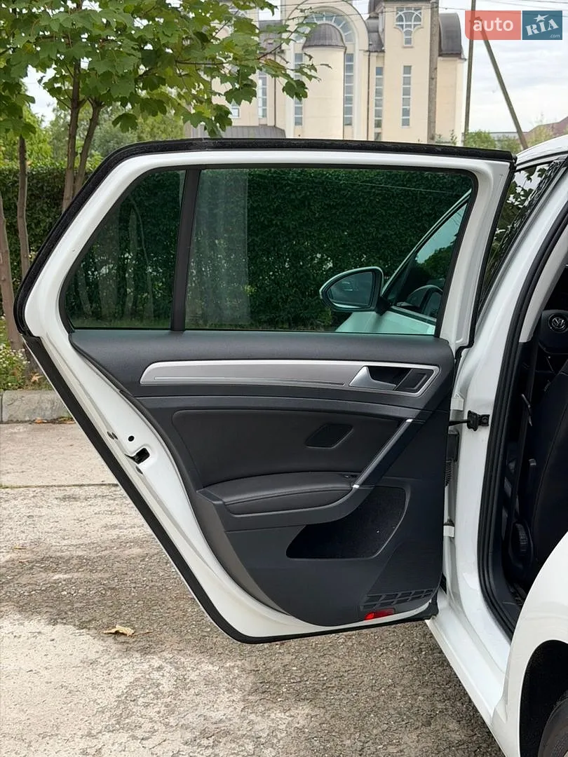 2015 Volkswagen Golf - мініатюра 26