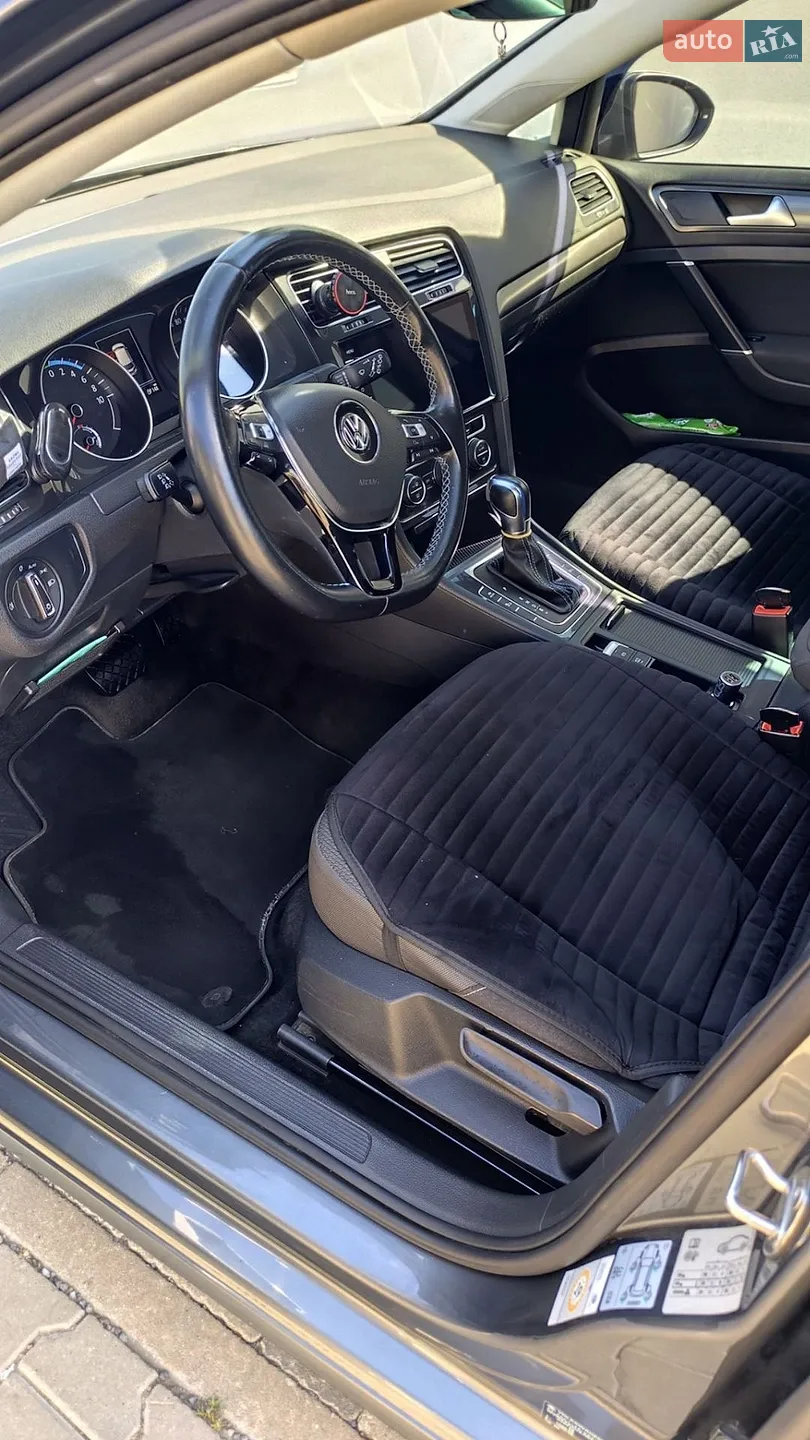 2018 Volkswagen Golf - мініатюра 2