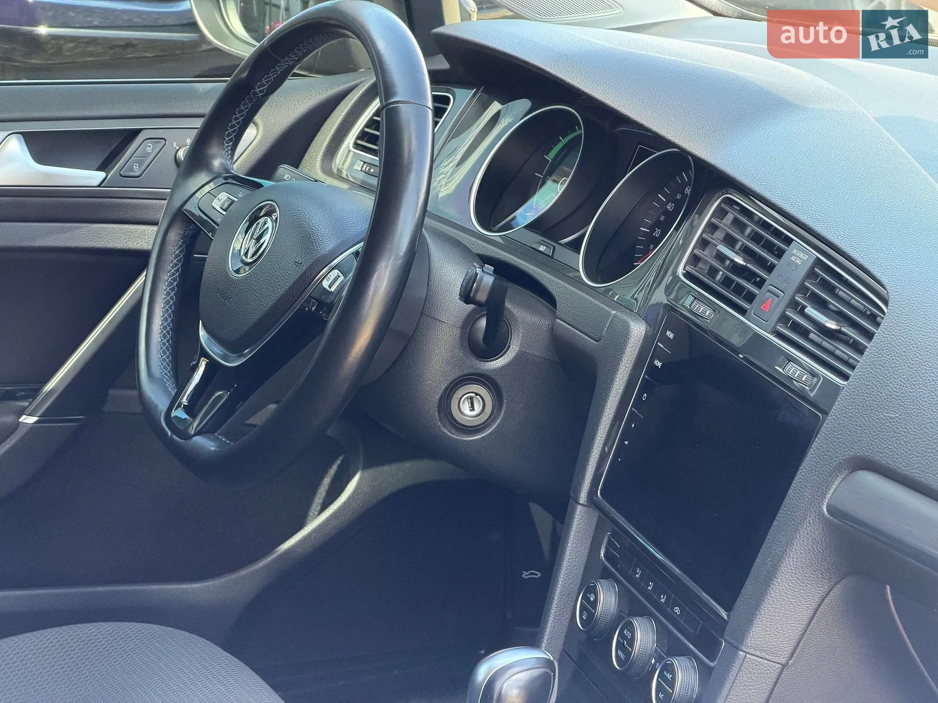 2020 Volkswagen Golf - мініатюра 41
