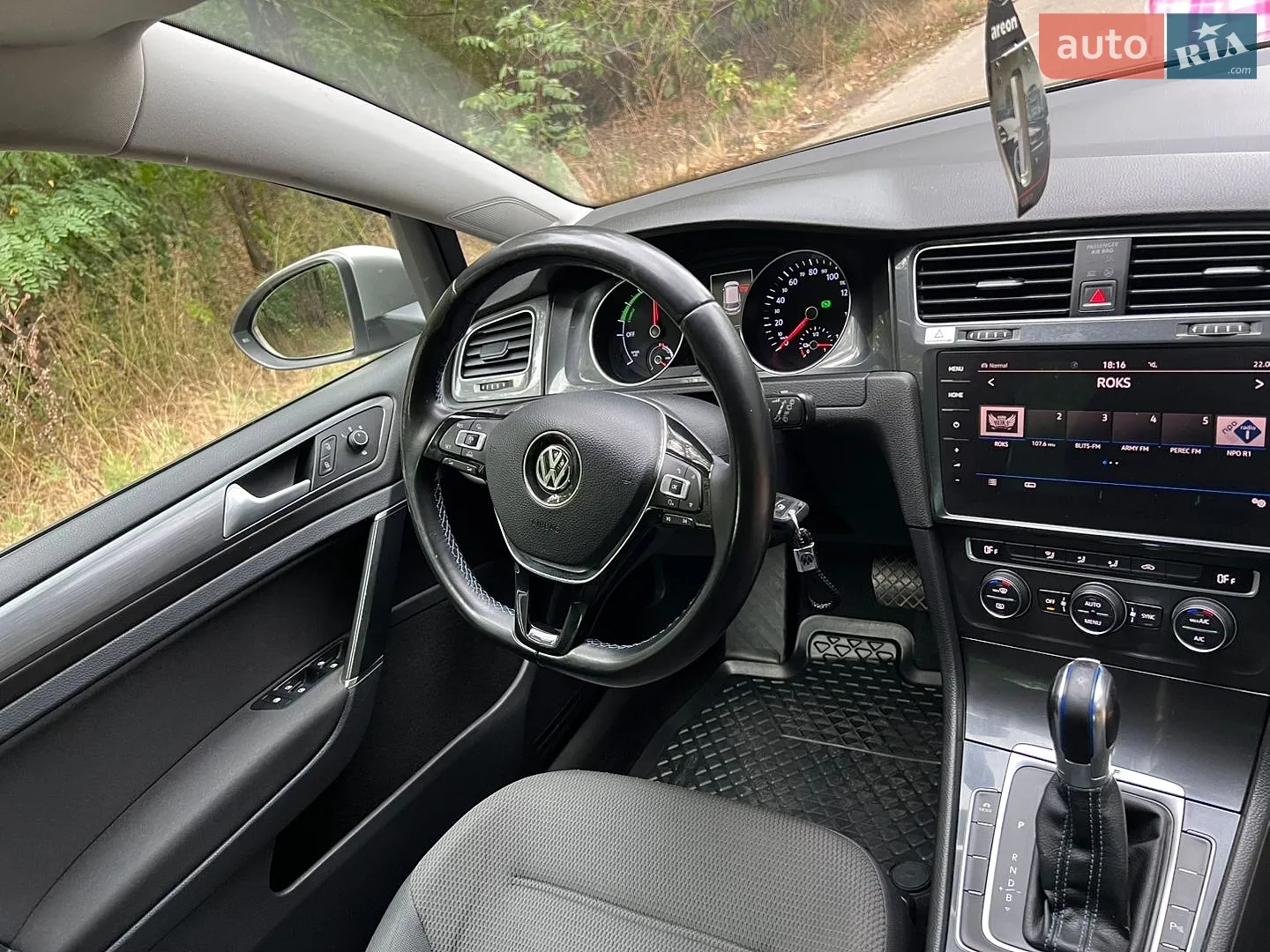 2017 Volkswagen Golf - мініатюра 17