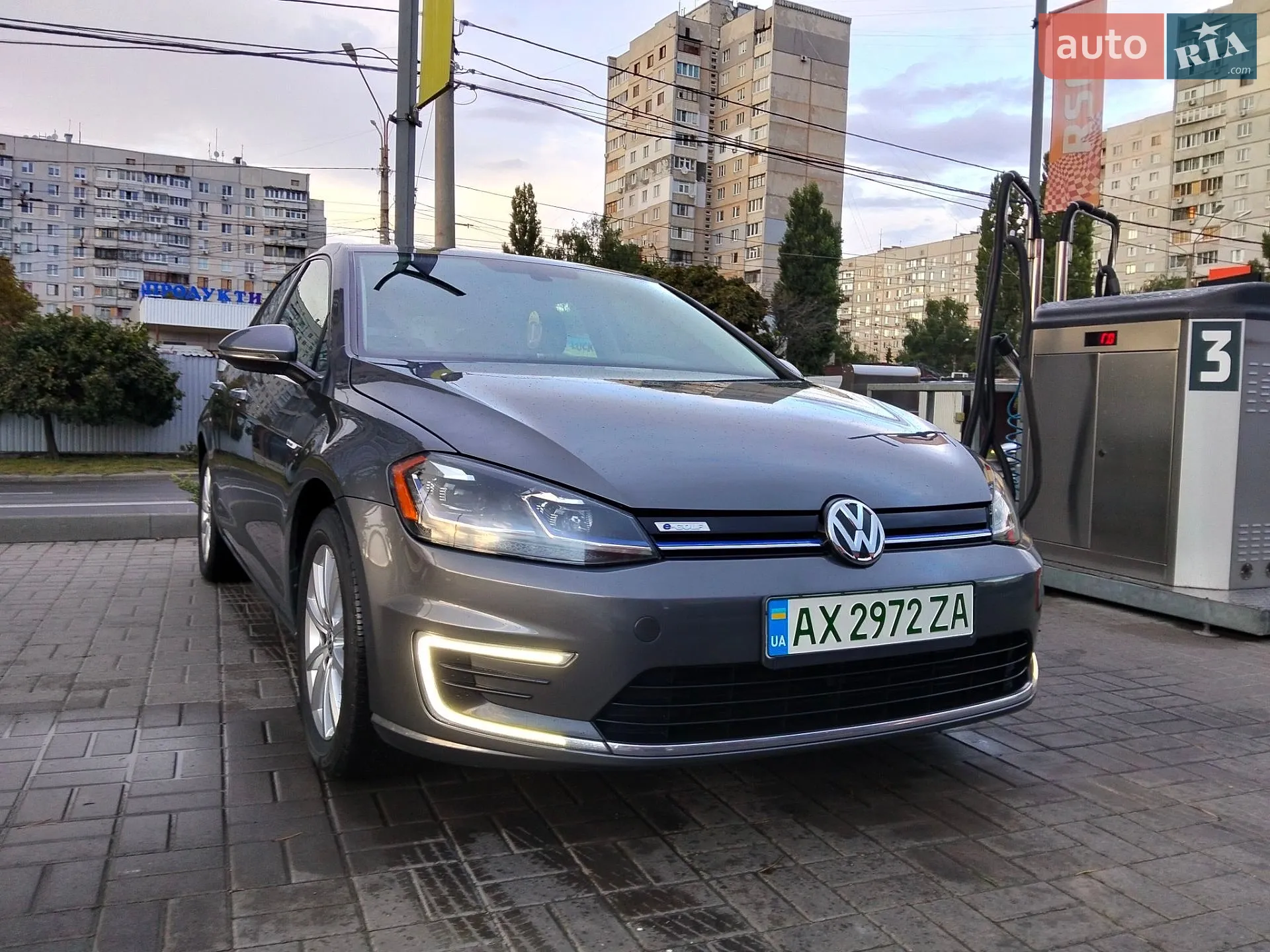 2019 Volkswagen Golf - мініатюра 2