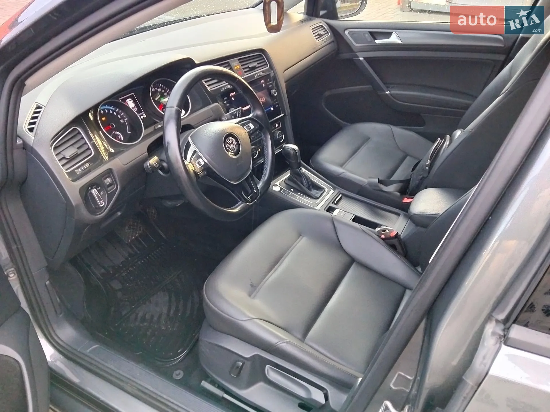 2019 Volkswagen Golf - мініатюра 6
