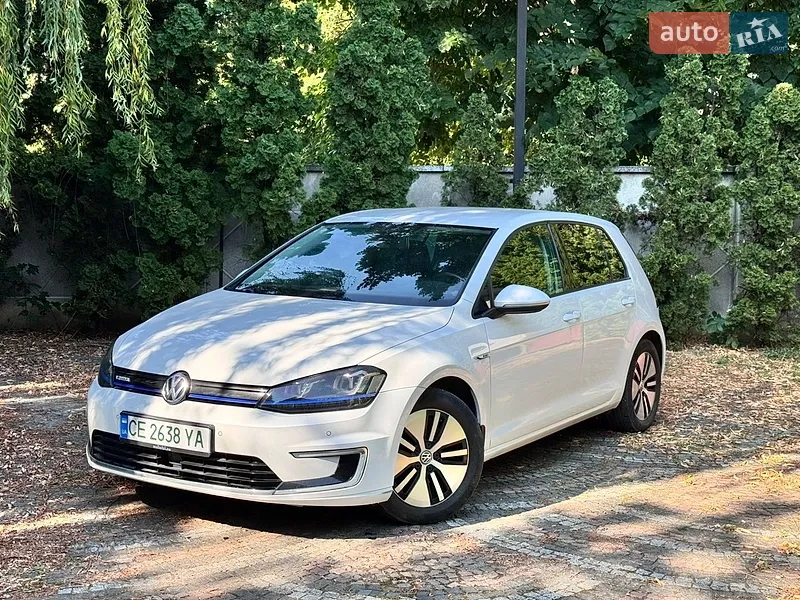 Volkswagen e-Golf 2015