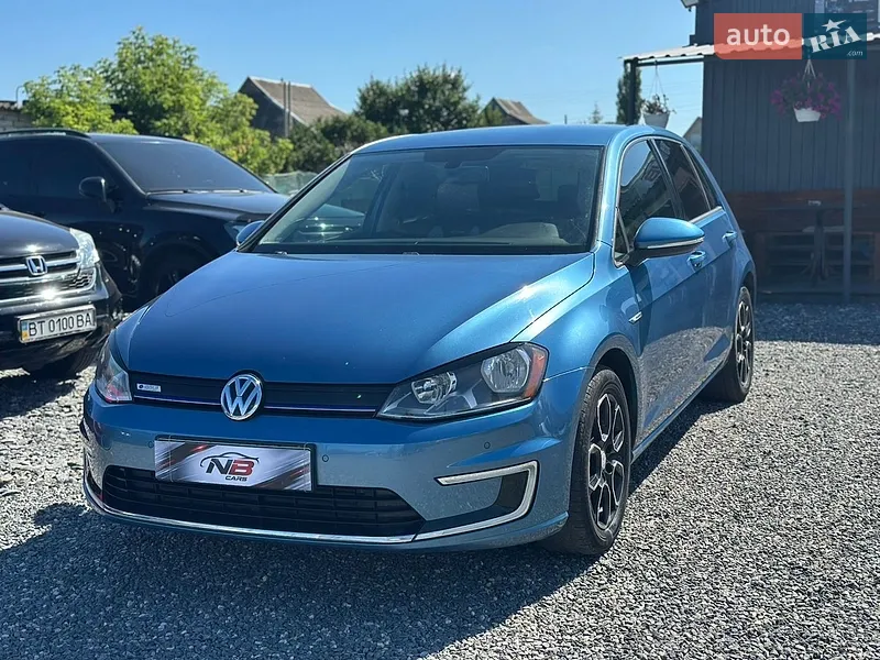 Volkswagen e-Golf 2015