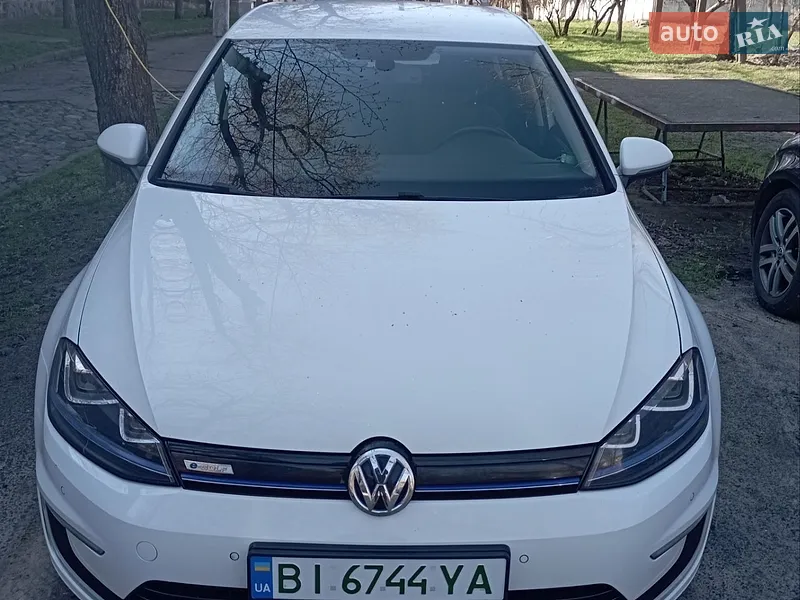 Volkswagen e-Golf 2014