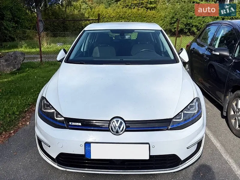 Volkswagen e-Golf 2016