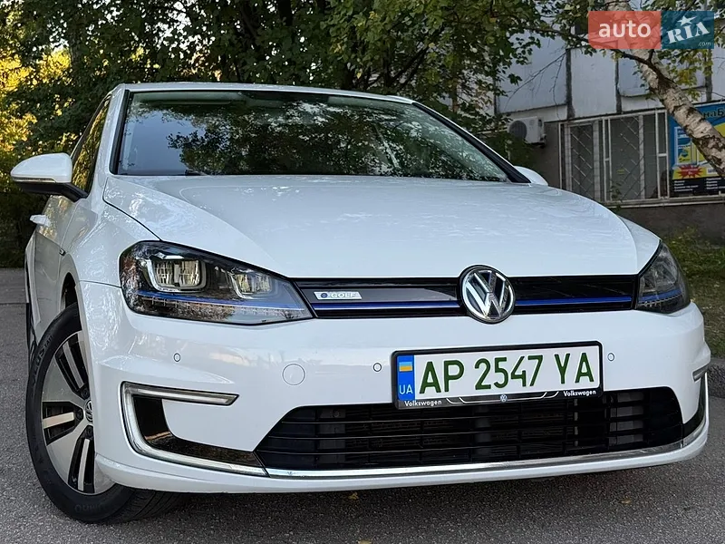 Volkswagen e-Golf 2014