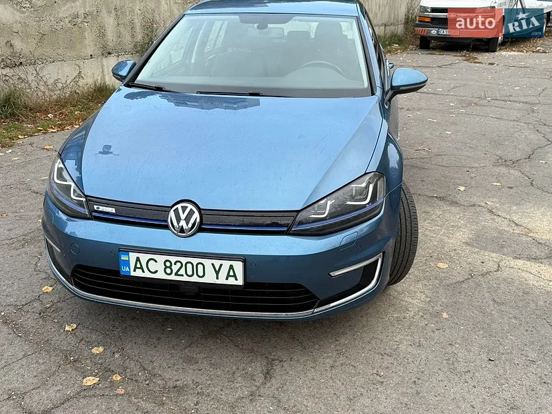 Volkswagen e-Golf 2016