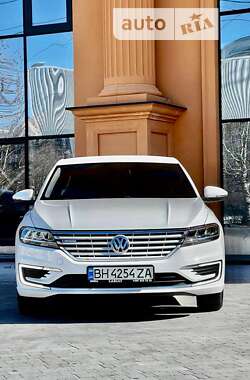 Седан Volkswagen e-Lavida 2019 в Черноморске
