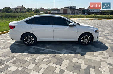 Седан Volkswagen e-Lavida 2019 в 