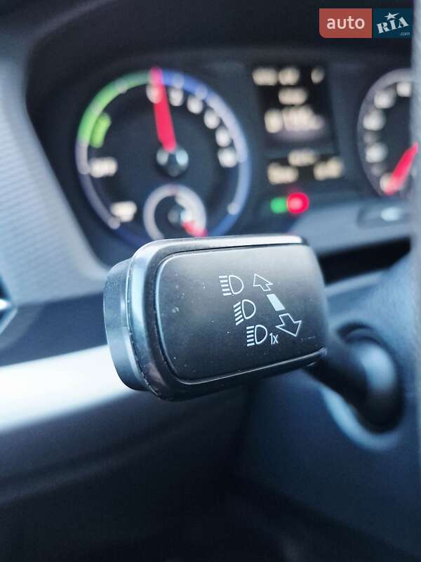 Седан Volkswagen e-Lavida 2019 в Киеве фото 32 Седан Volkswagen e-Lavida 2019 в Киеве