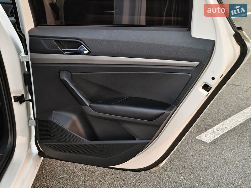 Седан Volkswagen e-Lavida 2019 в Киеве