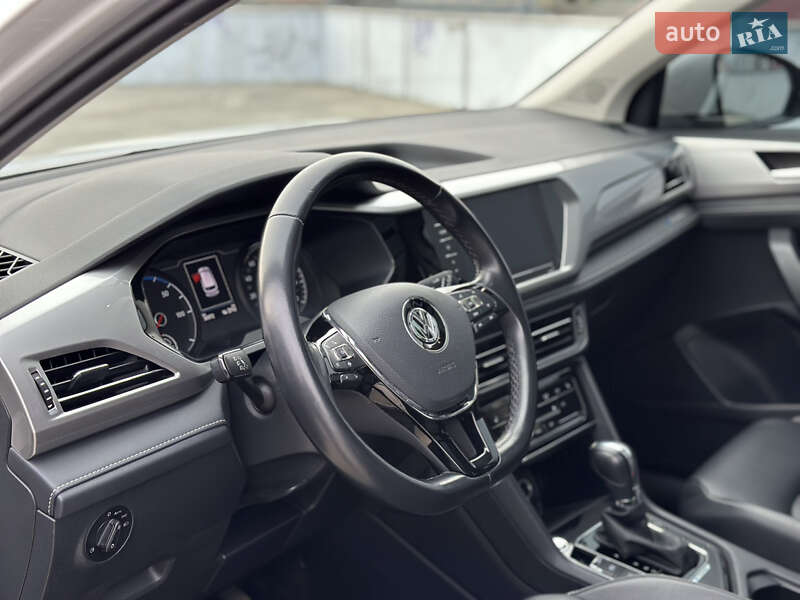 Внедорожник / Кроссовер Volkswagen E-Tharu 2020 в Мукачево