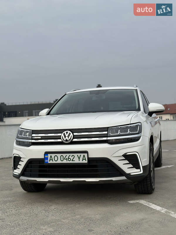 Внедорожник / Кроссовер Volkswagen E-Tharu 2020 в Мукачево