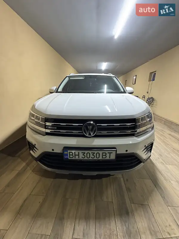 Volkswagen E-Tharu 2020