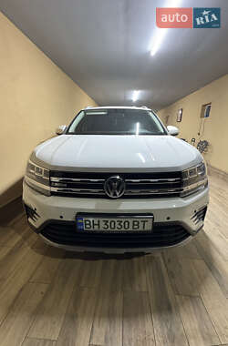 Внедорожник / Кроссовер Volkswagen E-Tharu 2020 в 