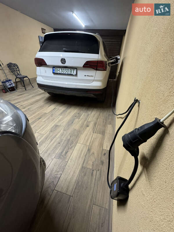 Позашляховик / Кросовер Volkswagen E-Tharu 2020 в Одесі фото 11 Позашляховик / Кросовер Volkswagen E-Tharu 2020 в Одесі
