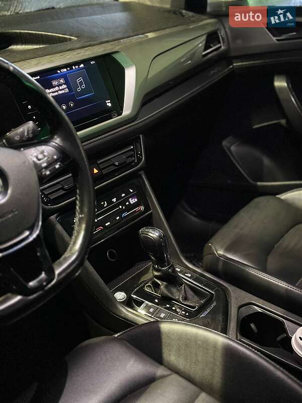 Внедорожник / Кроссовер Volkswagen E-Tharu 2020 в Шостке