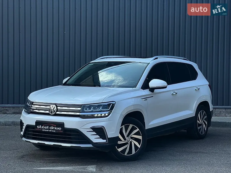 Volkswagen E-Tharu 2020