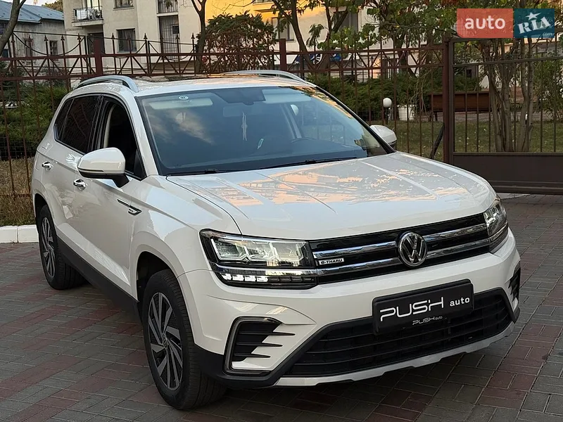 Volkswagen E-Tharu 2020