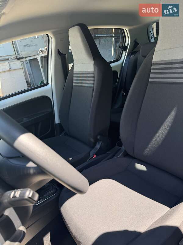 Хэтчбек Volkswagen e-Up 2022 в Запорожье