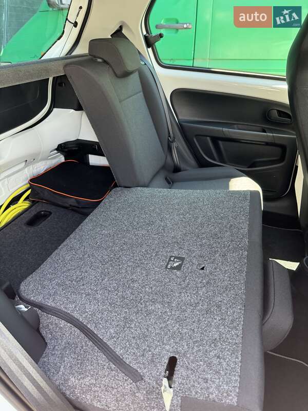 Хэтчбек Volkswagen e-Up 2022 в Запорожье