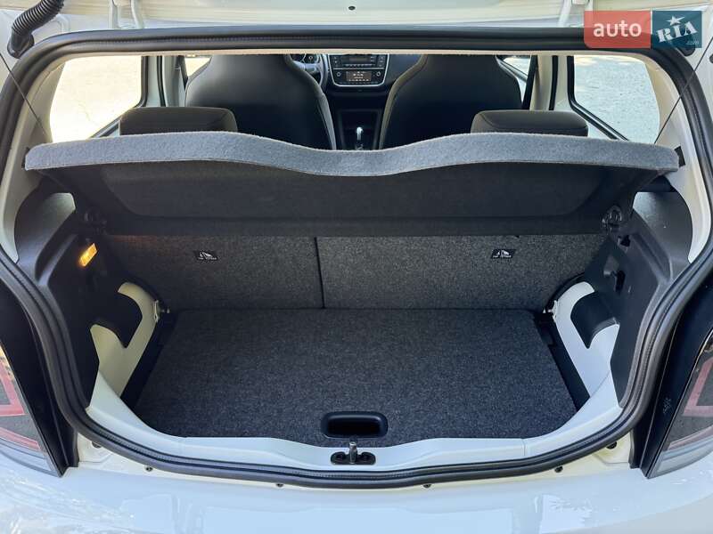 Хэтчбек Volkswagen e-Up 2022 в Запорожье