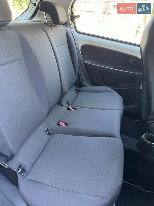 Хэтчбек Volkswagen e-Up 2022 в Запорожье