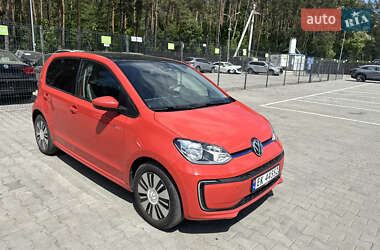 Хэтчбек Volkswagen e-Up 2017 в Львове